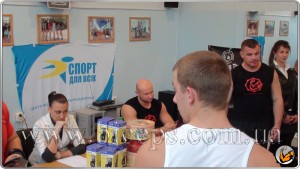 В субботу, 12 ноября 2011 года, состоялся чемпионат Подольского района г.Киева по жиму лёжа по версии Украинской Федерации Натурального Пауэрлифтинга