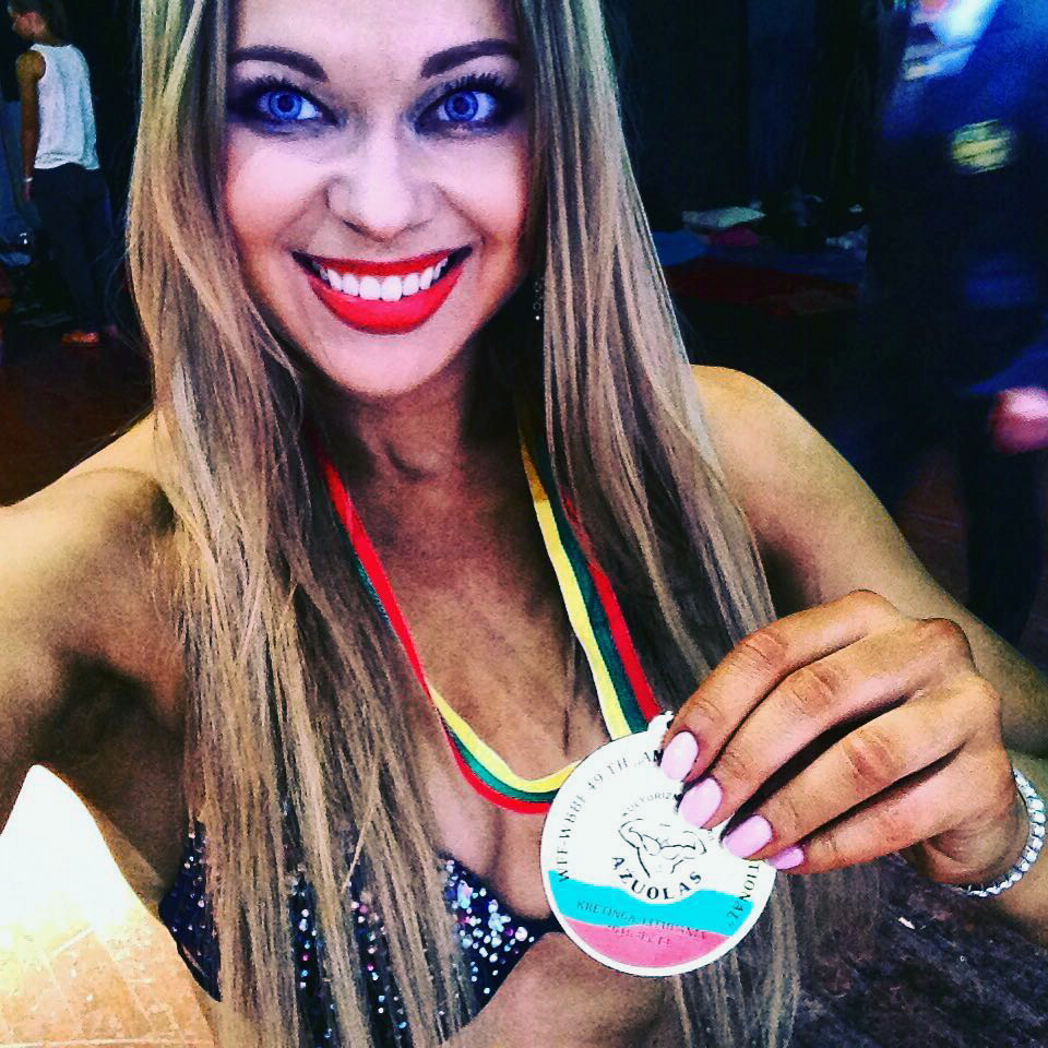 я стала бронзовой призеркой Кубка Европы в категории "фитнес бикини"